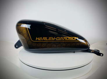 Peinture Noir et Or Logo Harley Davidson - French khustom by Art mattwell’s,