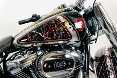Peinture personnalisée Noir et feuille d'argent Harley Davidson  - French khustom by Art mattwell’s,